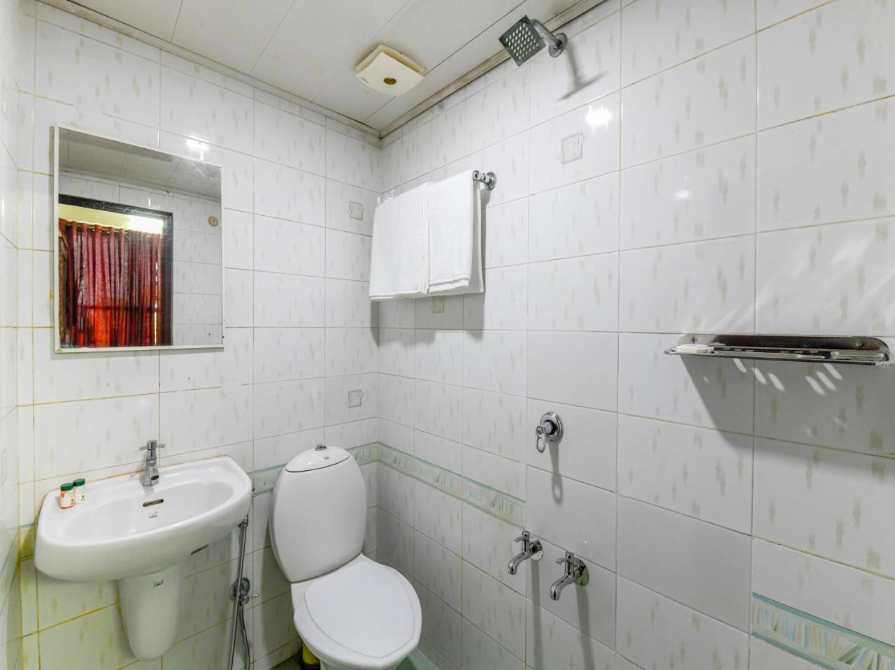 Oyo 11309 Hotel Green Land Residency Kochi Eksteriør bilde